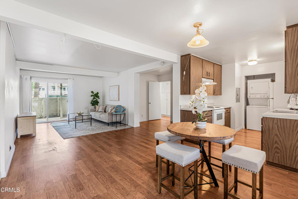 229 S Ventura Road 105