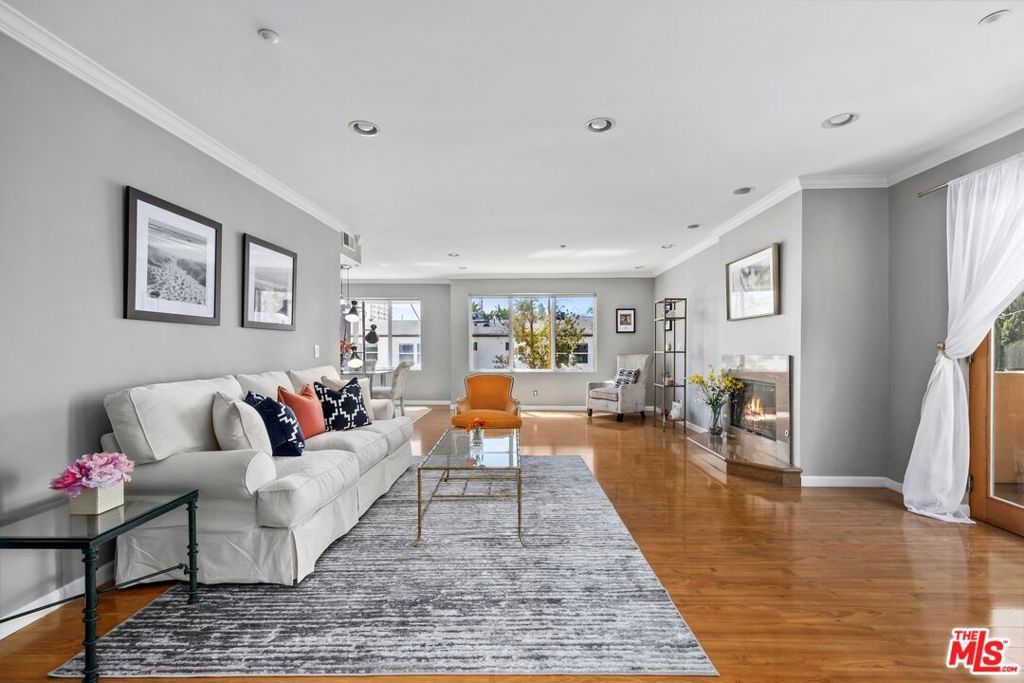 Photo of 1018 4th Street #203, Santa Monica, CA 90403 (MLS # 25606269)
