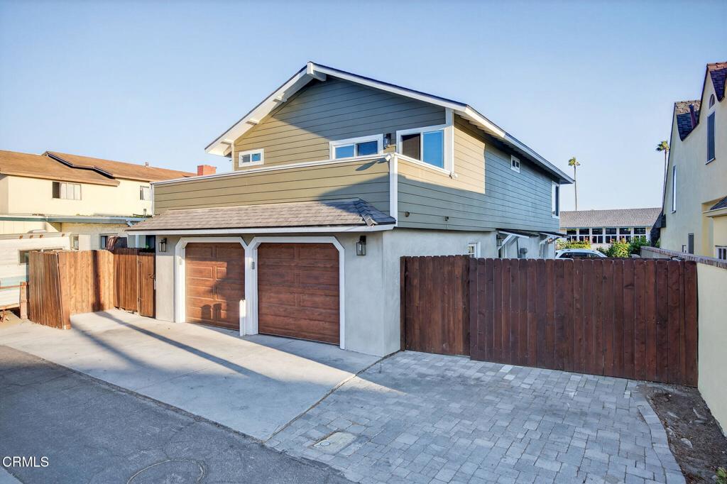 Pierpont/Ocean Front - 0276 - Residential