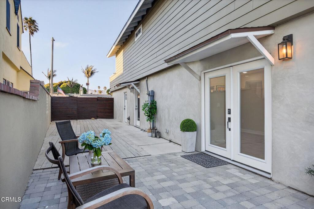 Pierpont/Ocean Front - 0276 - Residential