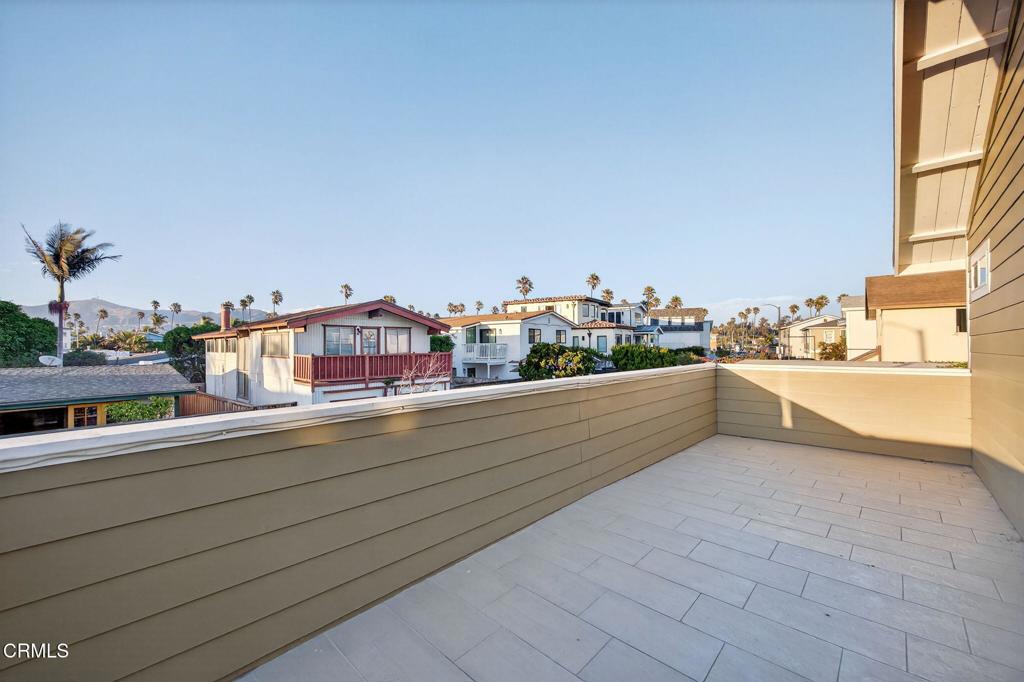 Pierpont/Ocean Front - 0276 - Residential