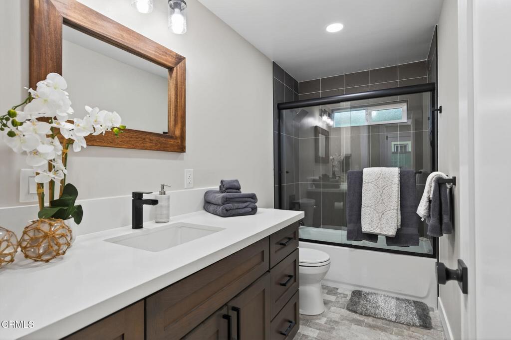 Pierpont/Ocean Front - 0276 - Residential