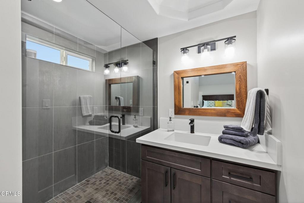 Pierpont/Ocean Front - 0276 - Residential