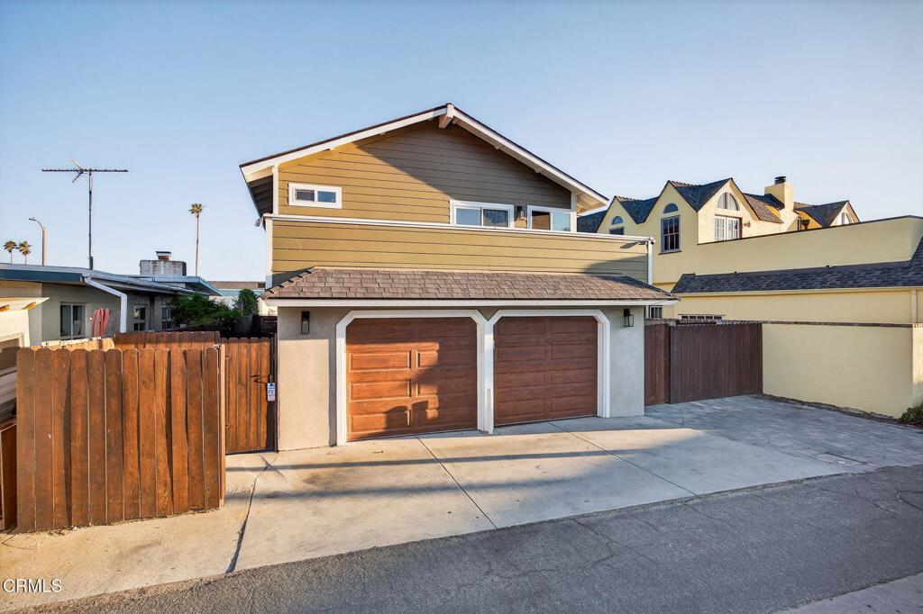 Pierpont/Ocean Front - 0276 - Residential