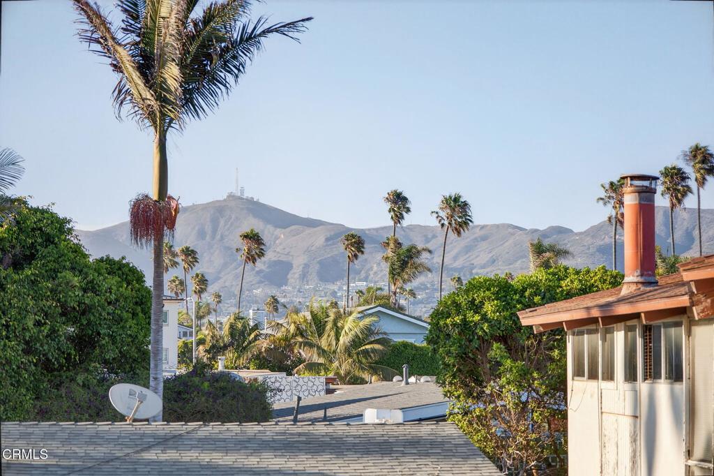 Pierpont/Ocean Front - 0276 - Residential