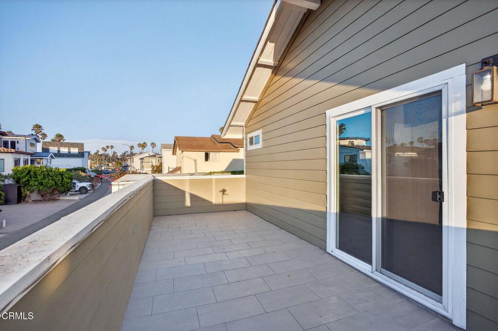 Pierpont/Ocean Front - 0276 - Residential
