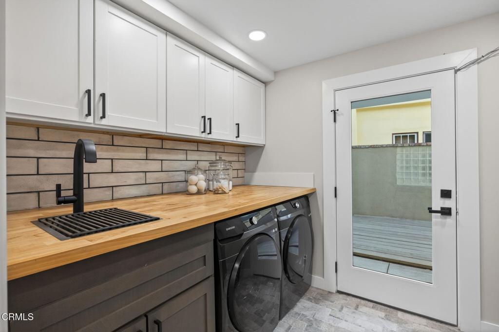 Pierpont/Ocean Front - 0276 - Residential