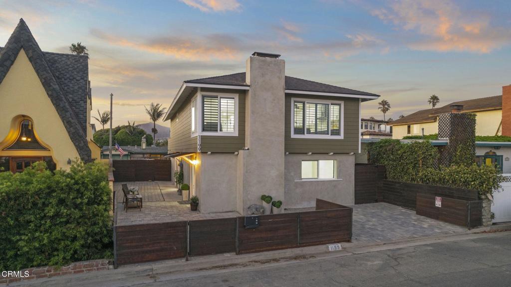 Pierpont/Ocean Front - 0276 - Residential