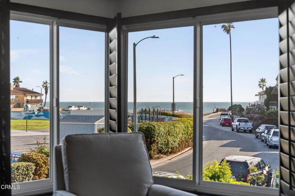 Pierpont/Ocean Front - 0276 - Residential