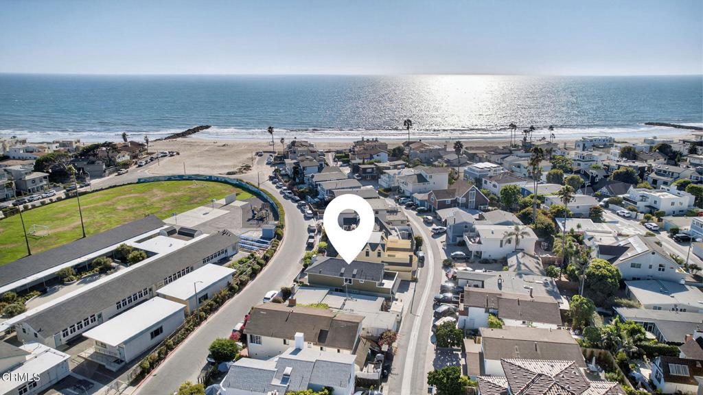 Pierpont/Ocean Front - 0276 - Residential