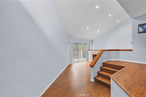 781 Grayling Costa Mesa CA 92626