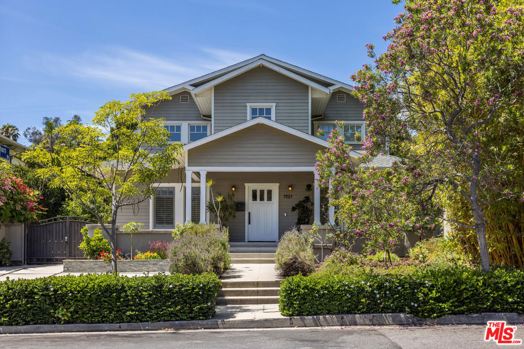 1601 N Curson Avenue