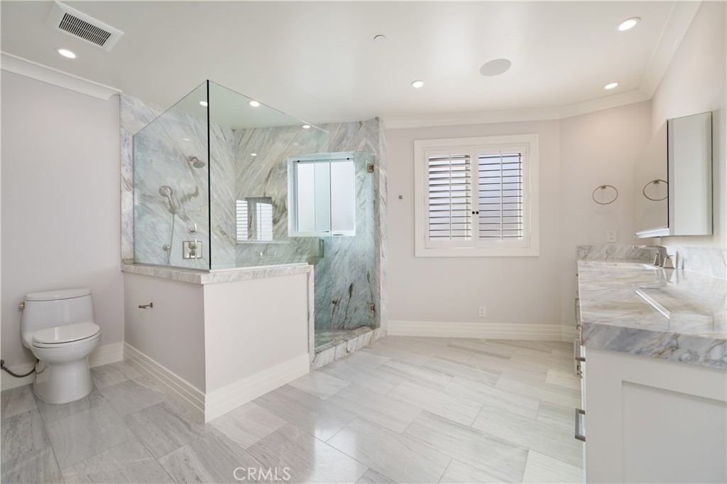 Linda Isle (LIND) - Residential Lease