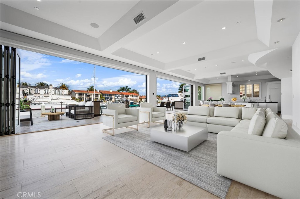 Linda Isle (LIND) - Residential Lease