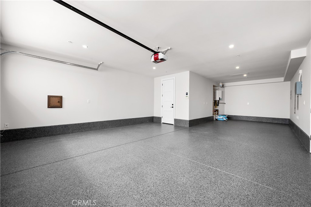 Linda Isle (LIND) - Residential Lease