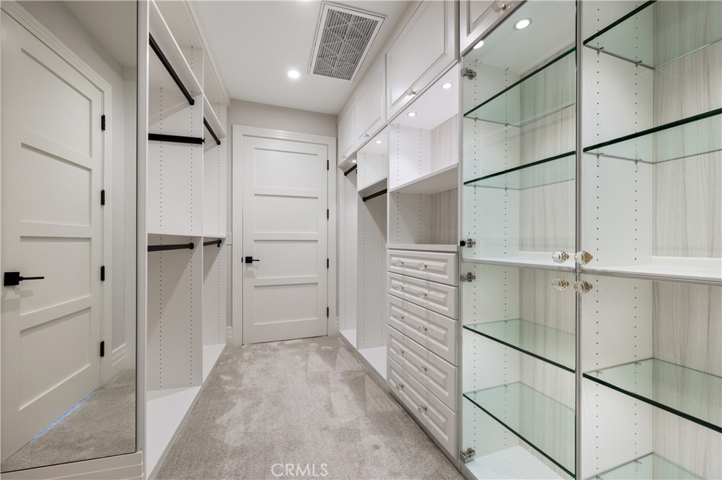 Linda Isle (LIND) - Residential Lease