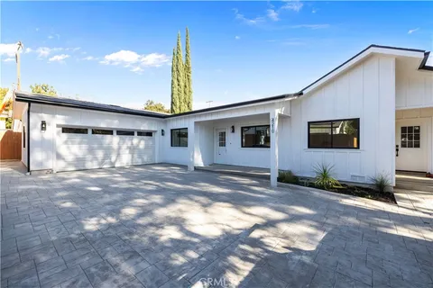 4210 New York Ave, La Crescenta, CA 91214 - MLS#: PF25258056