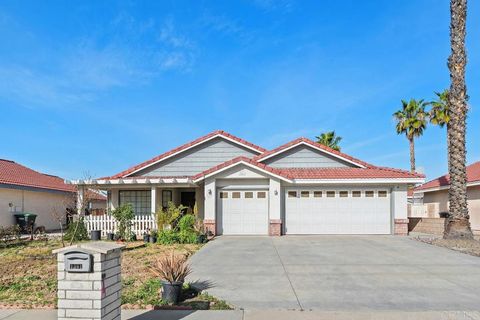 Photo of 1361 S Palm Avenue, Hemet, CA 92543 (MLS # NDP2602680)