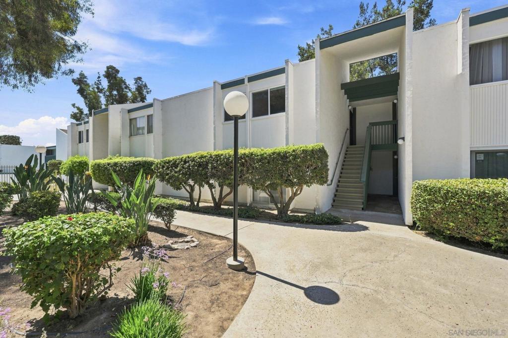 4064 Herfano Ave 251