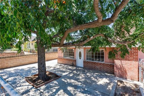 Photo of 6415 6415 Etiwanda, Jurupa Valley, CA 91752 (MLS # TR25232567)