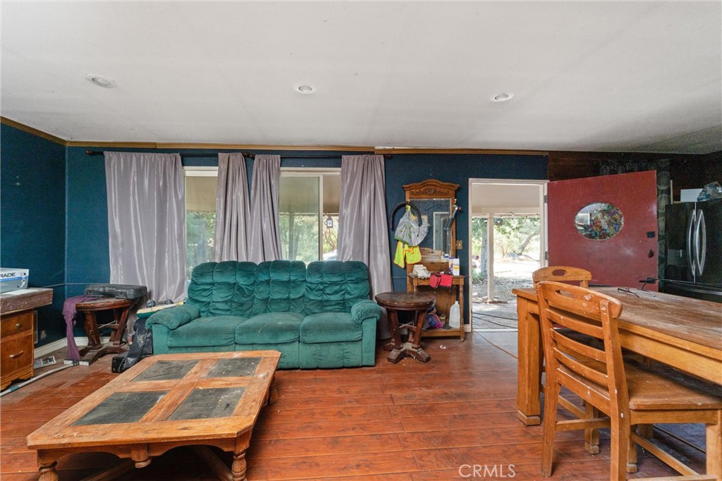 18604 Ellis Drive