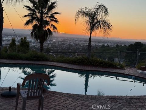 3003 Mesa Verde Drive Burbank CA 91504