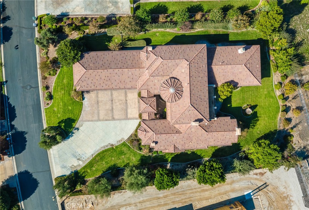 670 Pinnacle Ridge Road