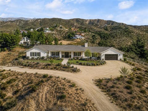 Photo of 37807 Valgio Dr, Calimesa, CA 92320 (MLS # LG25207451)