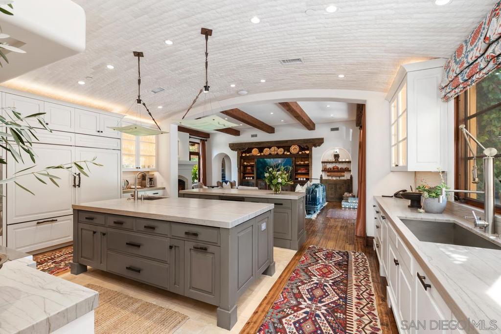 Rancho Santa Fe - Residential