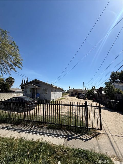 Photo of 2402 E 126th St, Compton, CA 90222 (MLS # GD26075985)