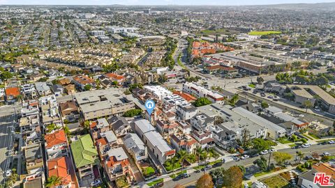 Photo of 210 S Lucia Avenue, Redondo Beach, CA 90277 (MLS # 25560479) Photo of 210 S Lucia Avenue, Redondo Beach, CA 90277 (MLS # 25560479)