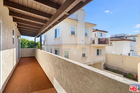 Tiny photo for 210 S Lucia Avenue, Redondo Beach, CA 90277 (MLS # 25560479)