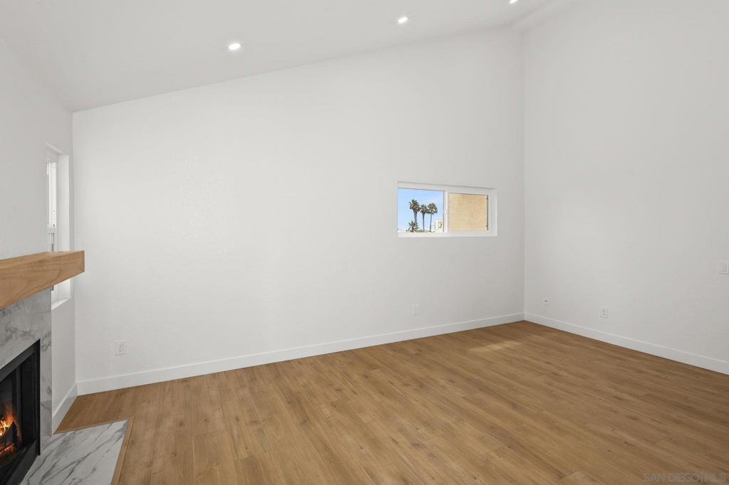 152 Evergreen Ave. 4