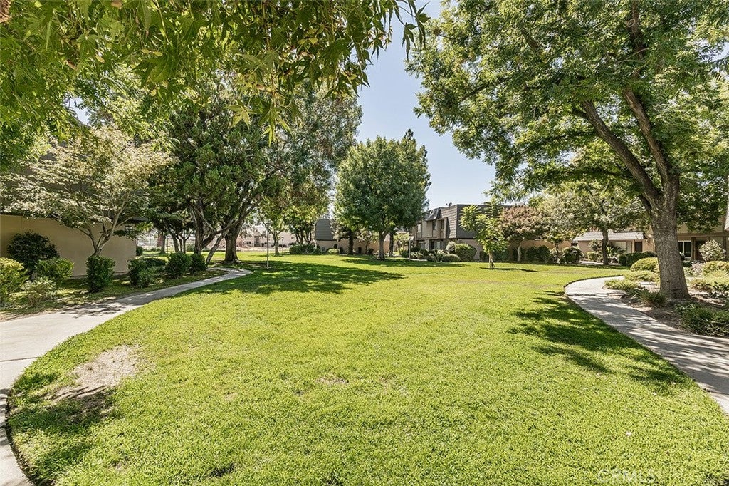 5138 E Ashlan 127