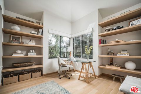 Tiny photo for 315 Calle Elegante, Santa Barbara, CA 93108 (MLS # 25602409)