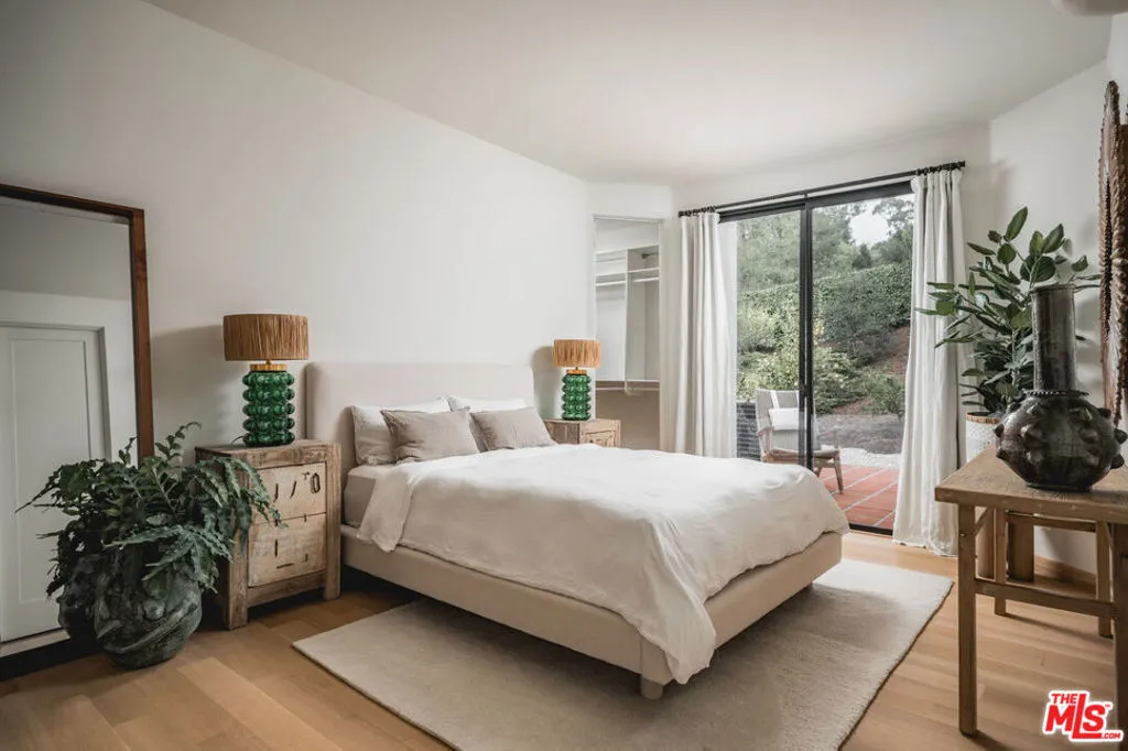 Santa Barbara, California 93108, United States, 3 Bedrooms Bedrooms, ,3 BathroomsBathrooms,Residential,Active,223810