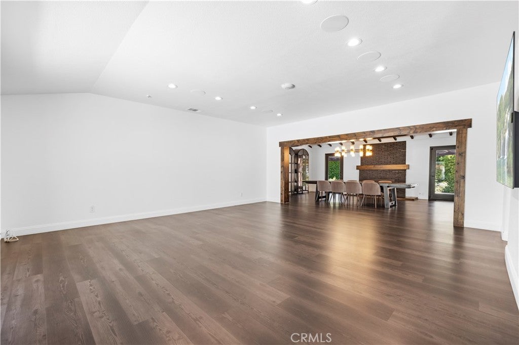 9916 Rathburn