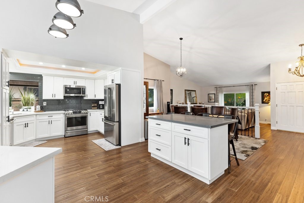2150 Hilltop Court