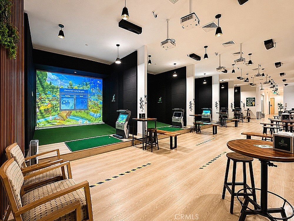 15020 La Mirada Boulevard