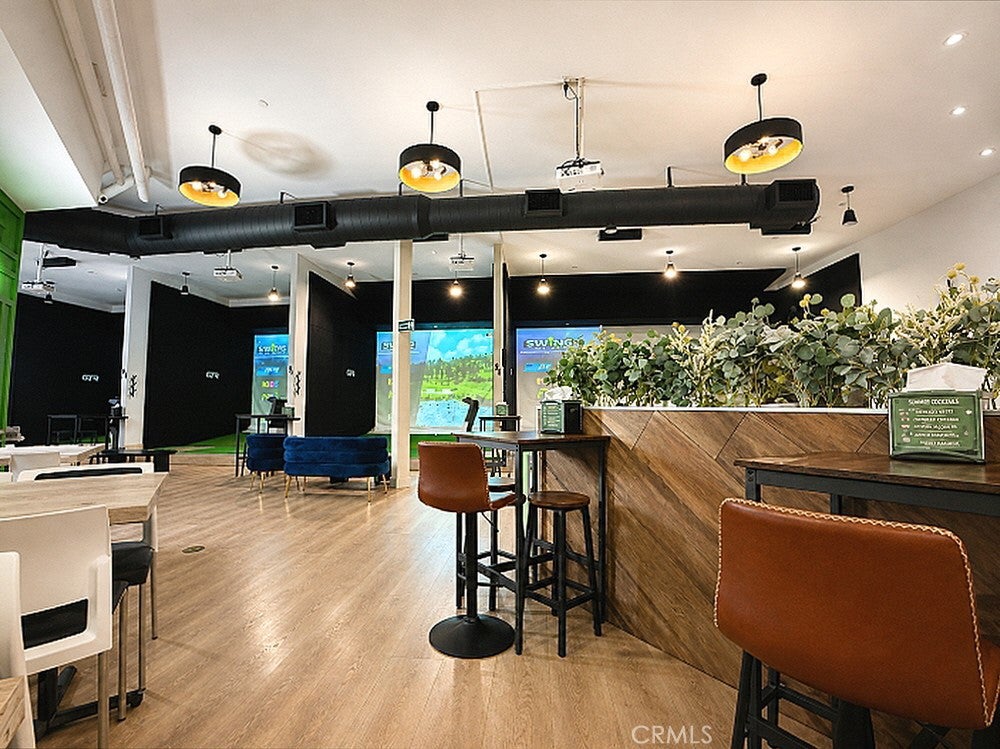 15020 La Mirada Boulevard