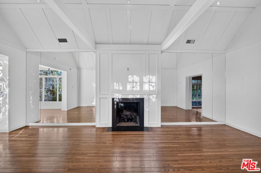 Photo of 602 Foothill Road, Beverly Hills, CA 90210 (MLS # 26998925)