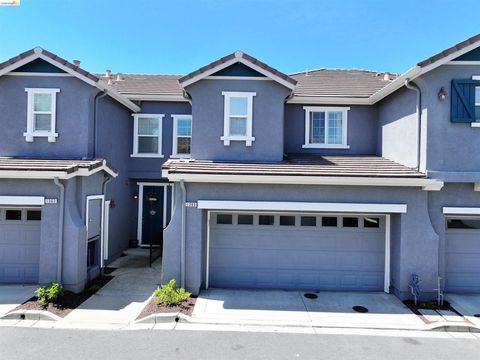 Photo of 1365 Reagan Way Way, Brentwood, CA 94513 (MLS # 41131223)