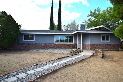 Photo of 57029 Onaga Trail, Yucca Valley, CA 92284 (MLS # JT24227563) Photo of 57029 Onaga Trail, Yucca Valley, CA 92284 (MLS # JT24227563)
