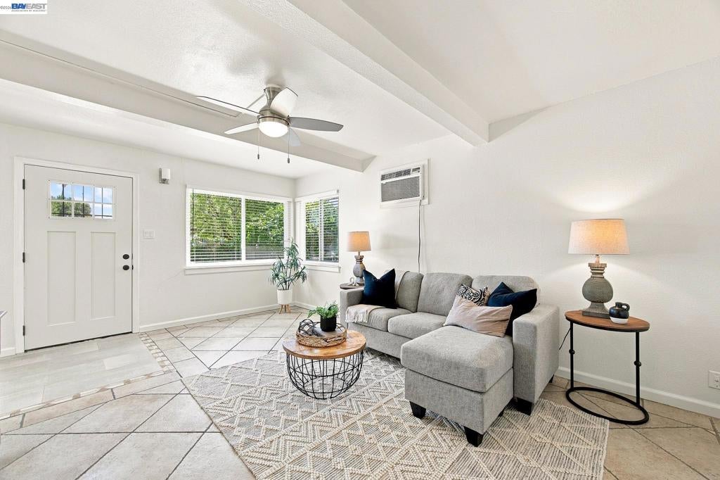 15 INLET DRIVE