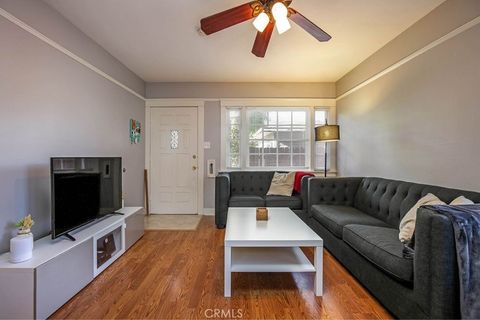 Tiny photo for 3225 E 4th St, Long Beach, CA 90814 (MLS # DW25239711)