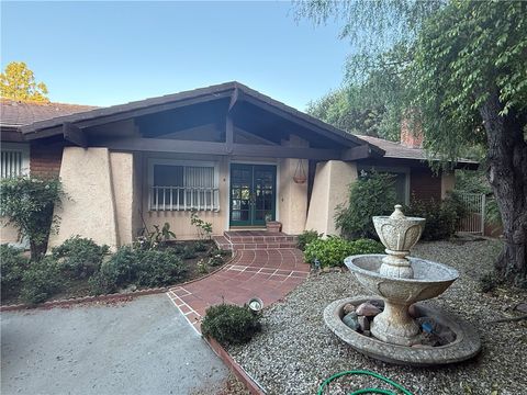 Photo of 2236 Hillsbury Road, Westlake Village, CA 91361 (MLS # SR26094371)