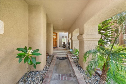 Tiny photo for 15760 Sophomore Court, Moorpark, CA 93021 (MLS # SR26177815)