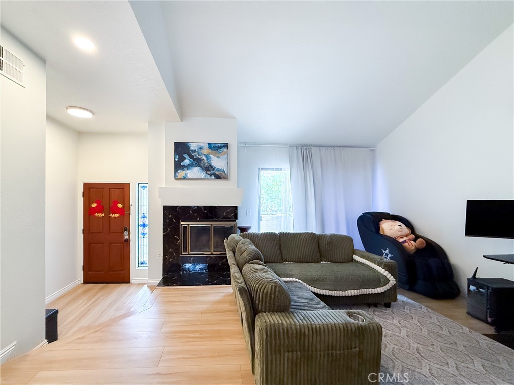 33 Wildflower Place
