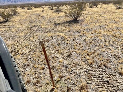 Photo of 0 EMERALD ROAD.,, Barstow, CA 92311 (MLS # HD25197555)