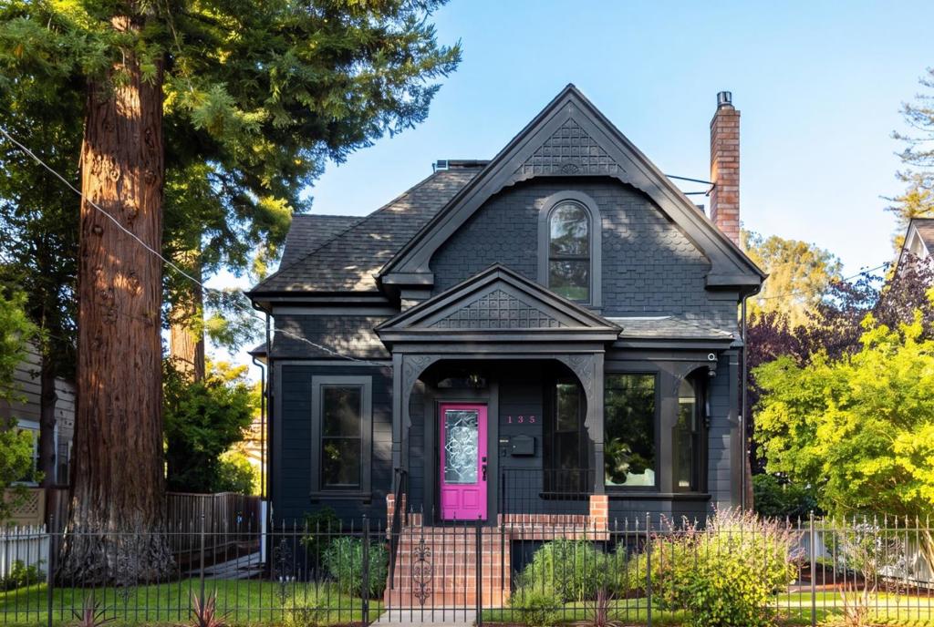 135 Johnson Avenue
